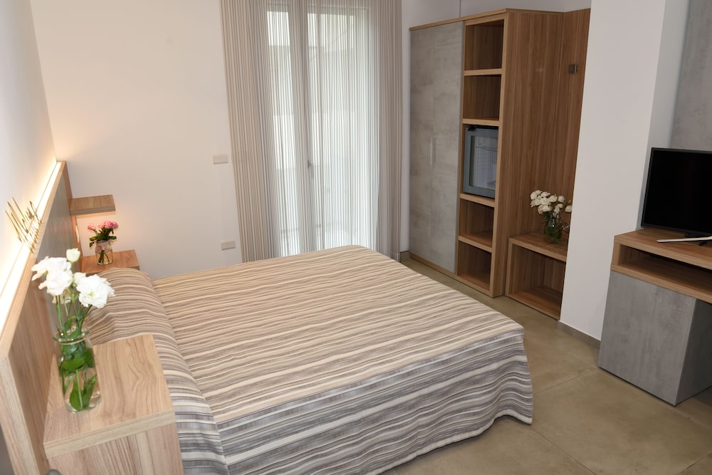 Hotel Abc 27/78