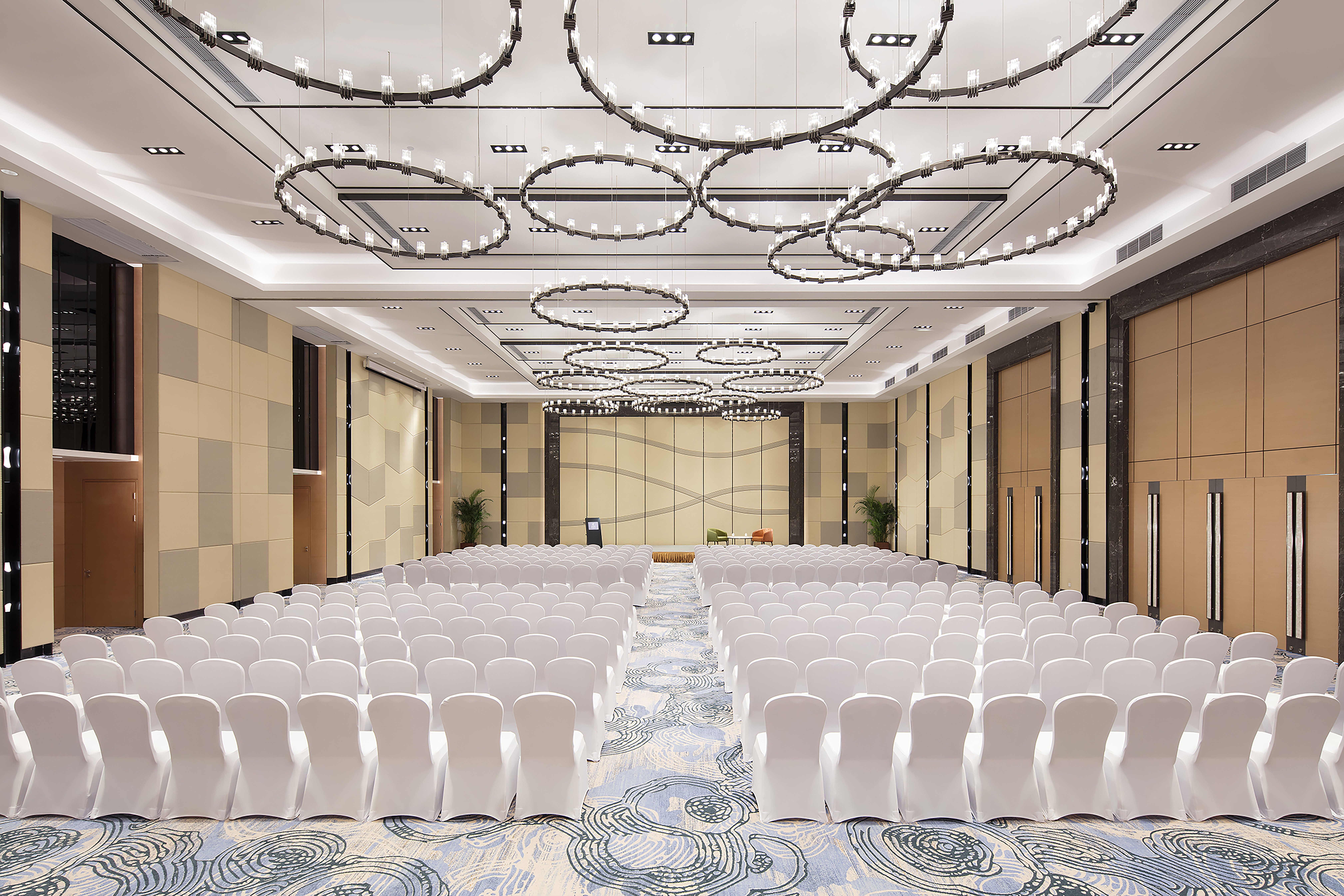 Holiday Inn Tianjin Wuqing 6/32