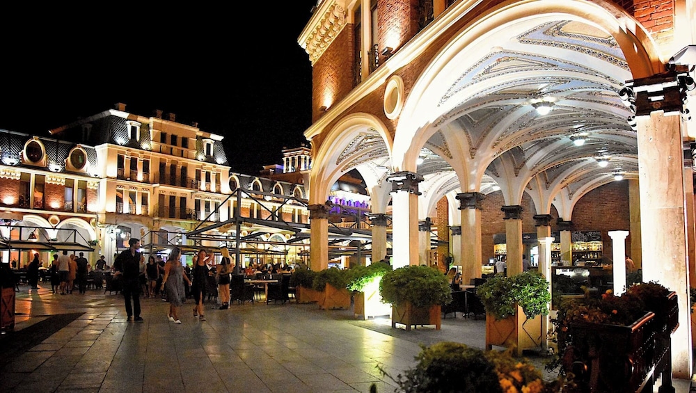 Batumi Real Lux 37/50
