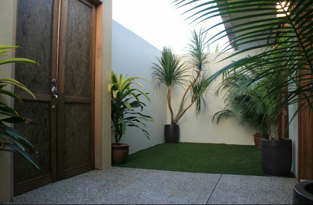 Sandy Garden Resort 39/40