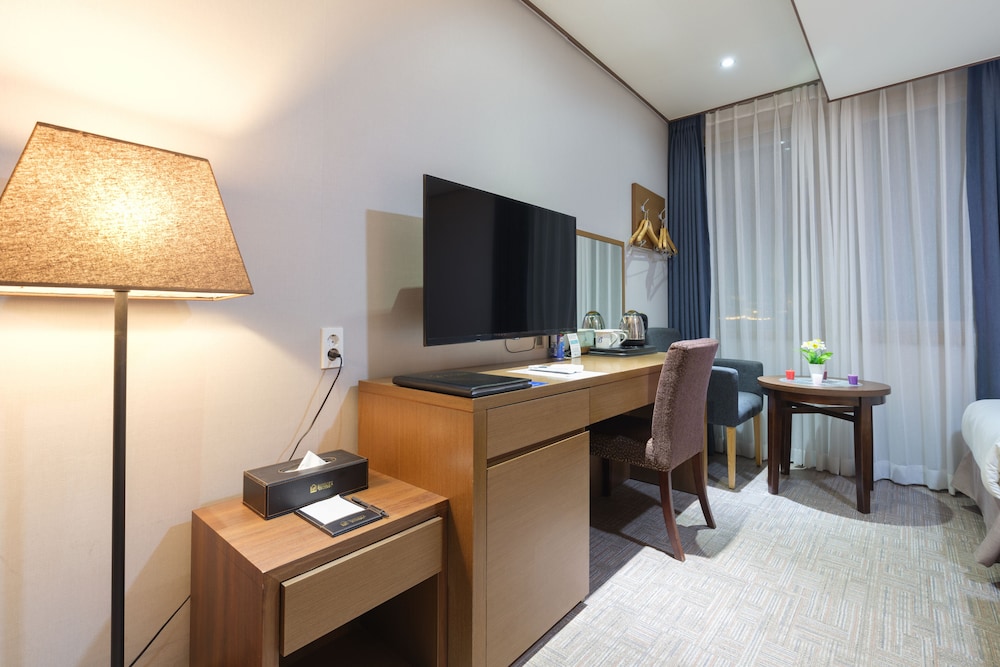 Benikea Hotel Jeju 53/63