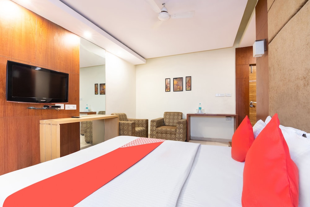 Oyo Rooms Rt Nagar Hmt Playground 8/21