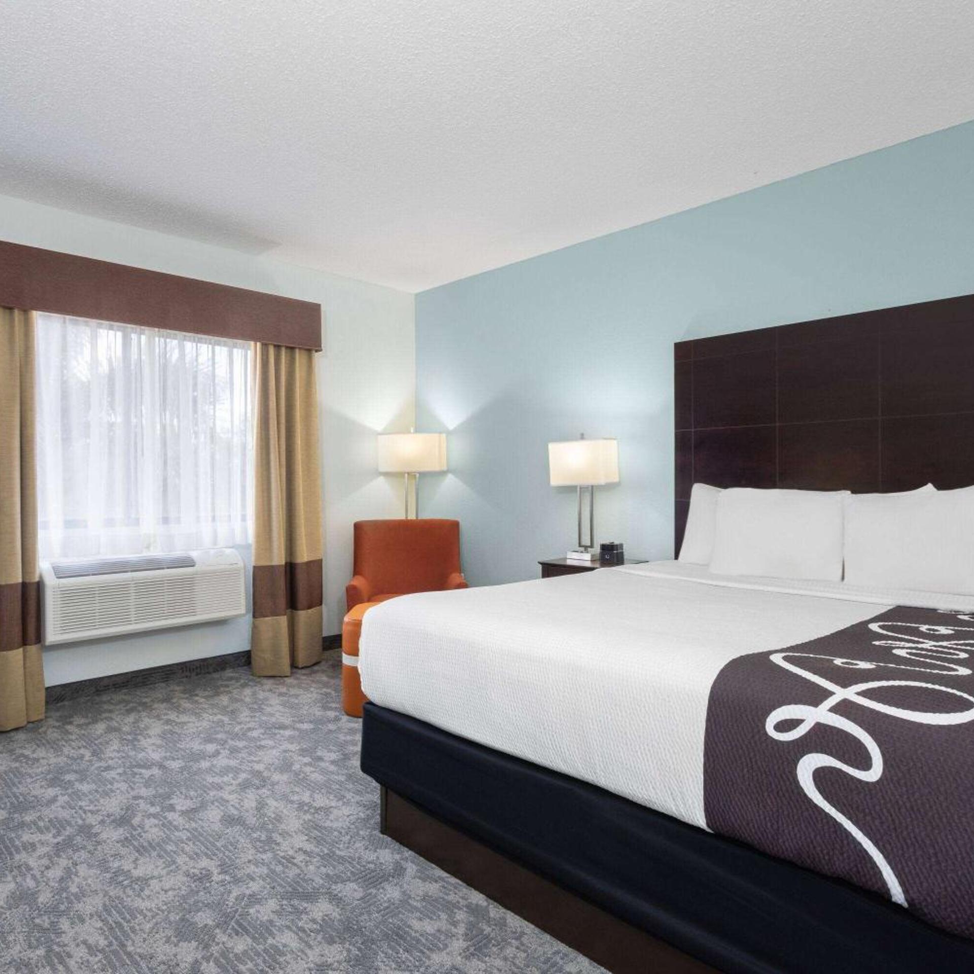 Room, King Bed, Sofa