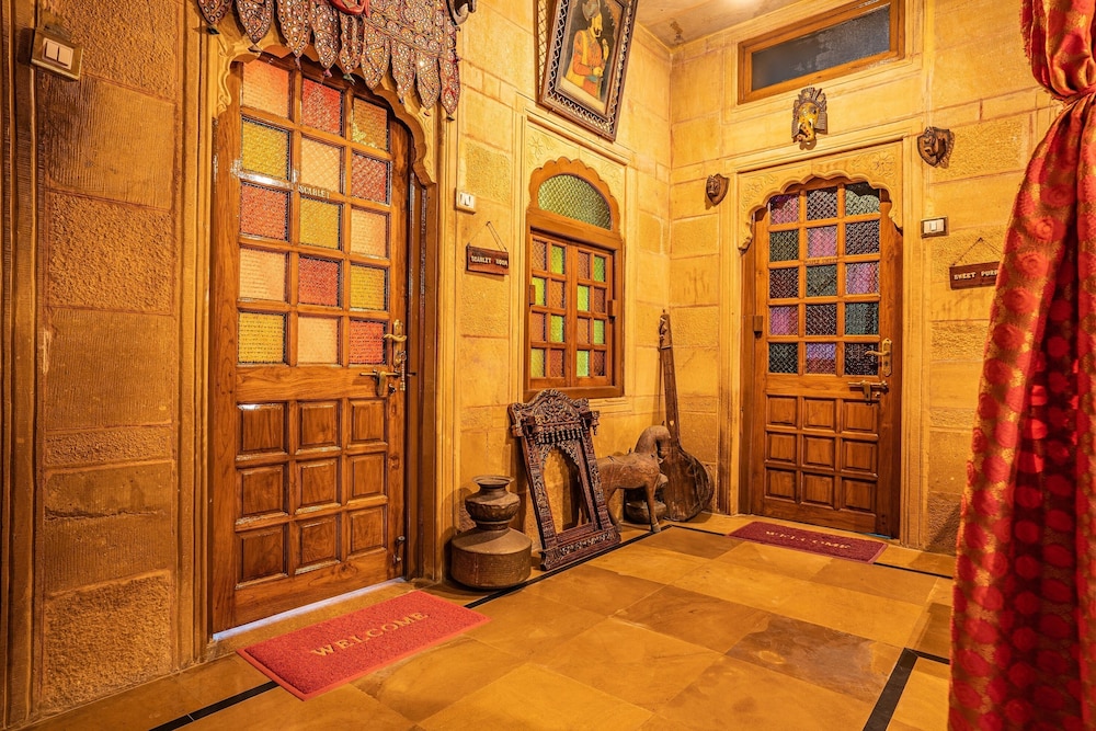 Garh Jaisal Haveli Hotel 20/37