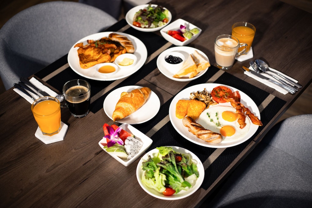 SAM E Hotel Bangkok Sathorn 40/50