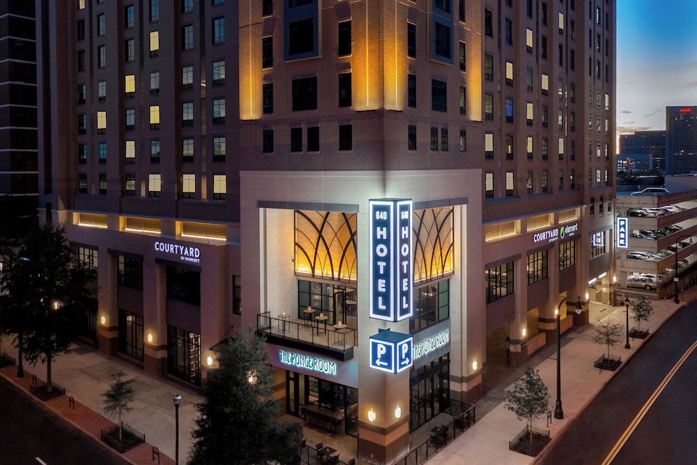 Courtyard by Marriott Atlanta Midtown photo3