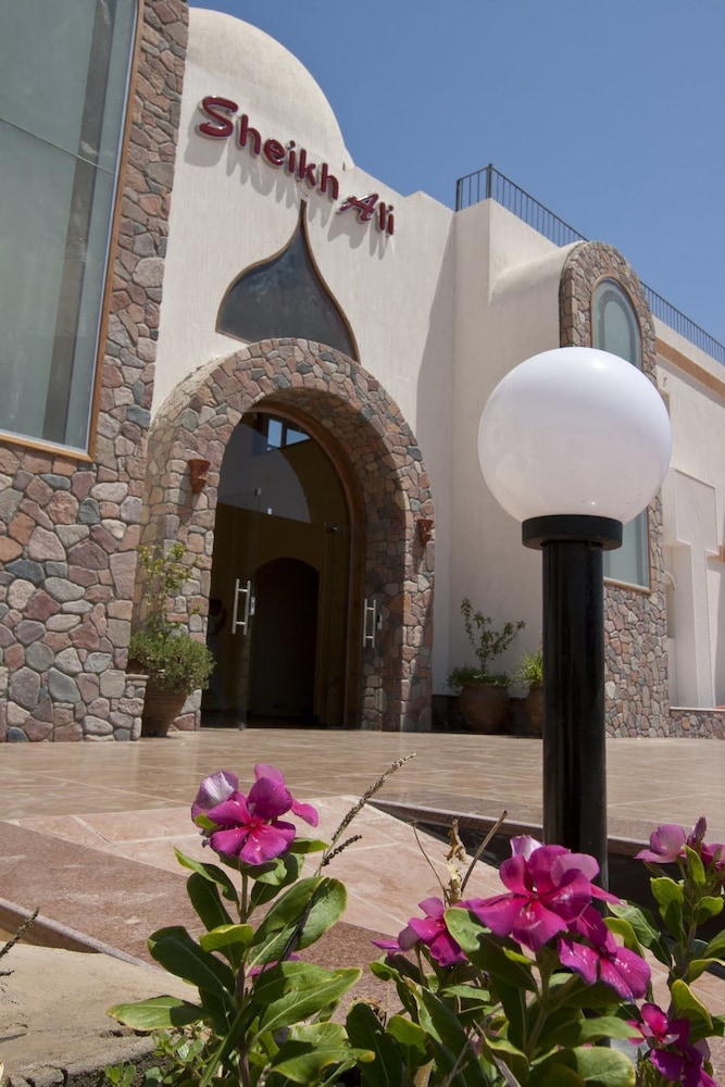 Sheikh Ali Dahab Resort 28/30