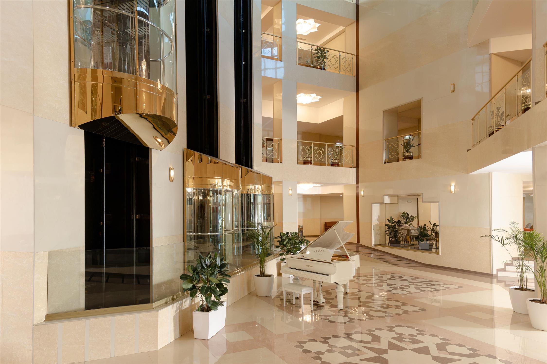 Ramada Plaza by Wyndham Gence 8/49