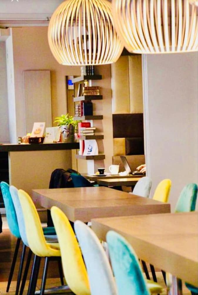 Hotel Kyriad Vichy 35/50