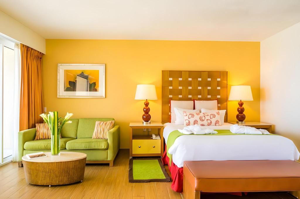 Sun Club, Junior Suite, Queen Bed, Ocean View