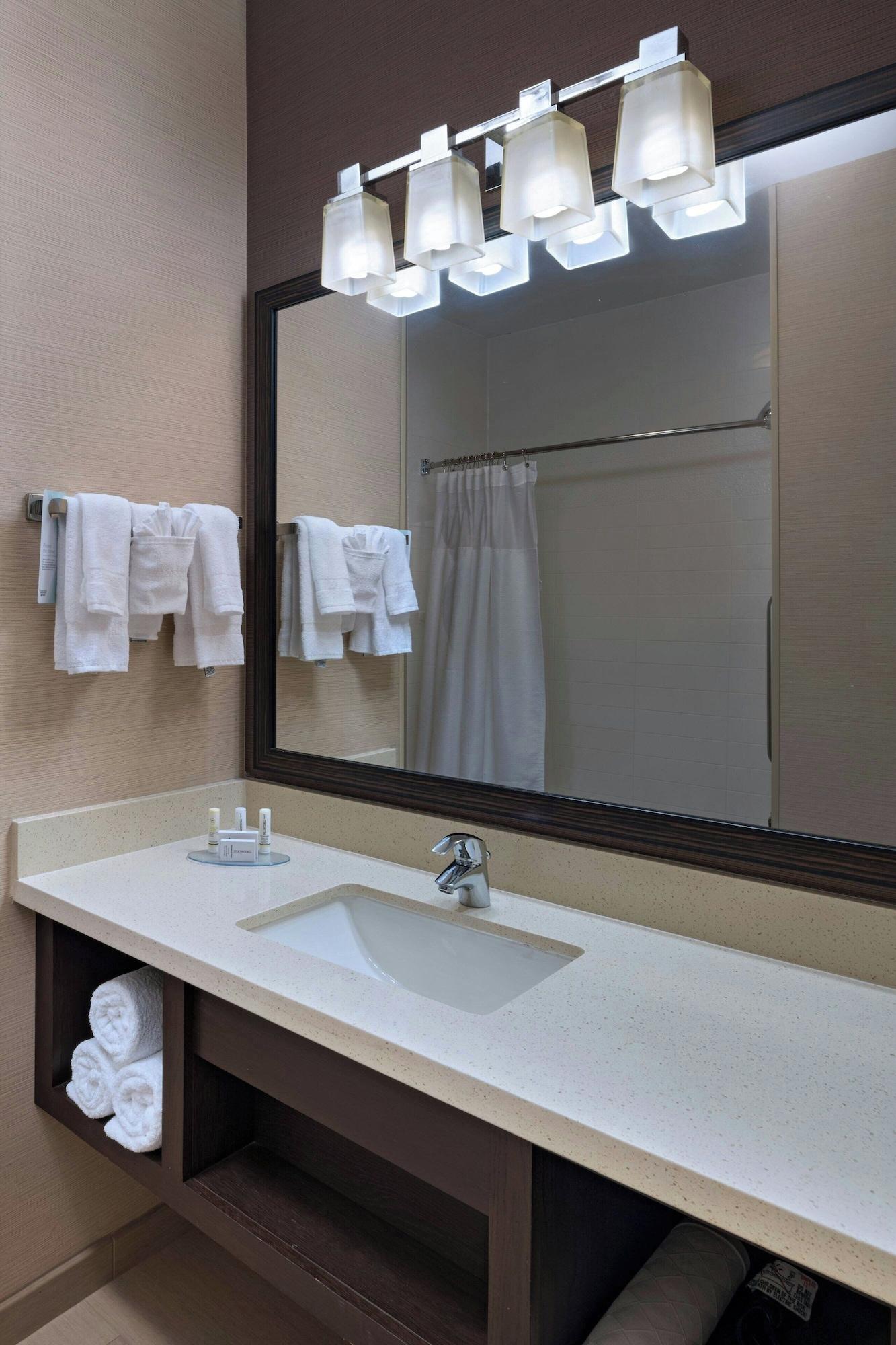 جناح تنفيذي بسرير كينج، Fairfield Inn Suites By Marriott Austin Northwest Research Blvd 8/9