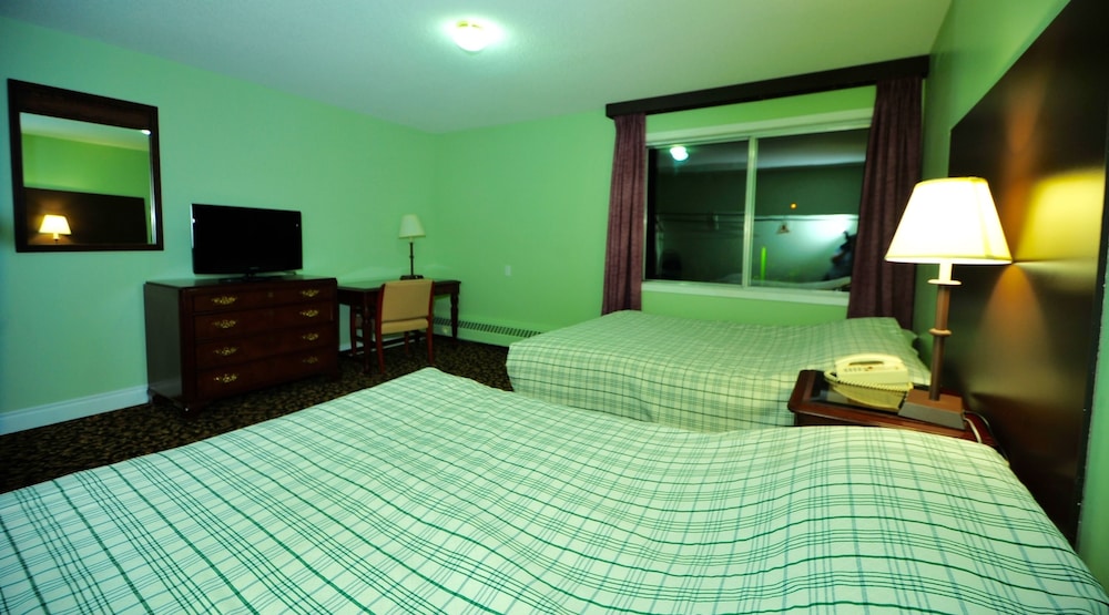 Cloud 9 Inn 30/72