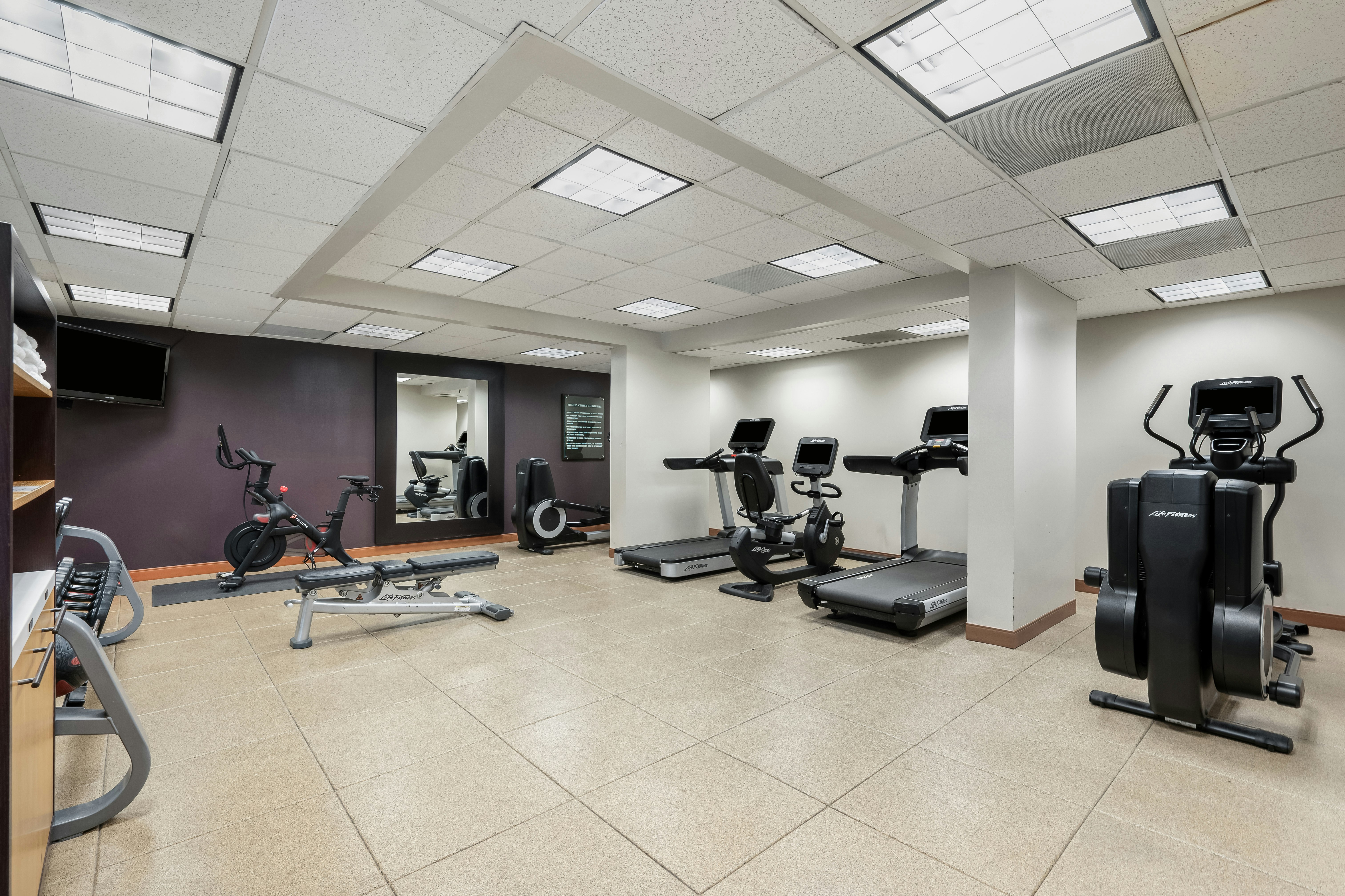DoubleTree Suites by Hilton Raleigh - Durham 35/82