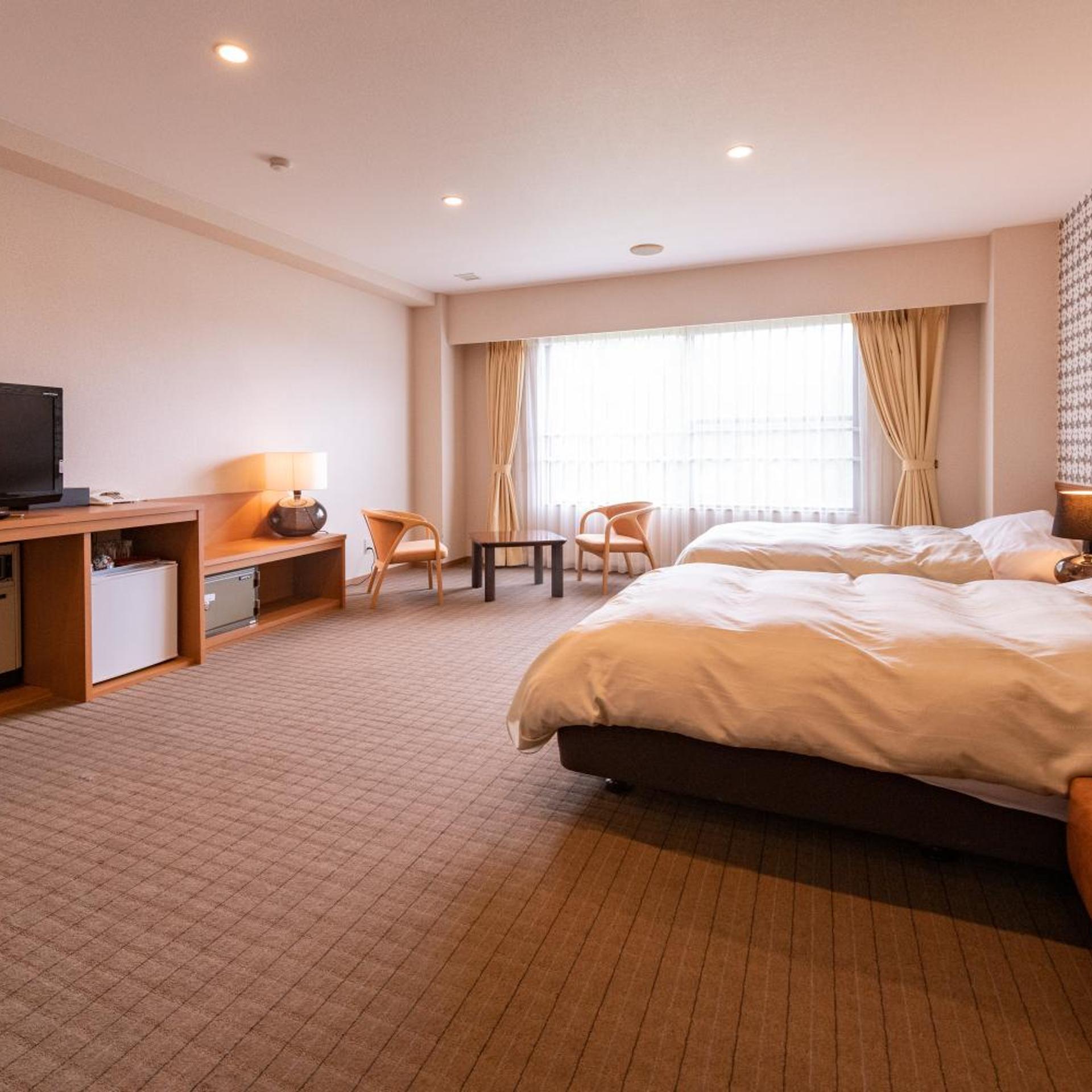 Deluxe, Twin Beds, Riverside