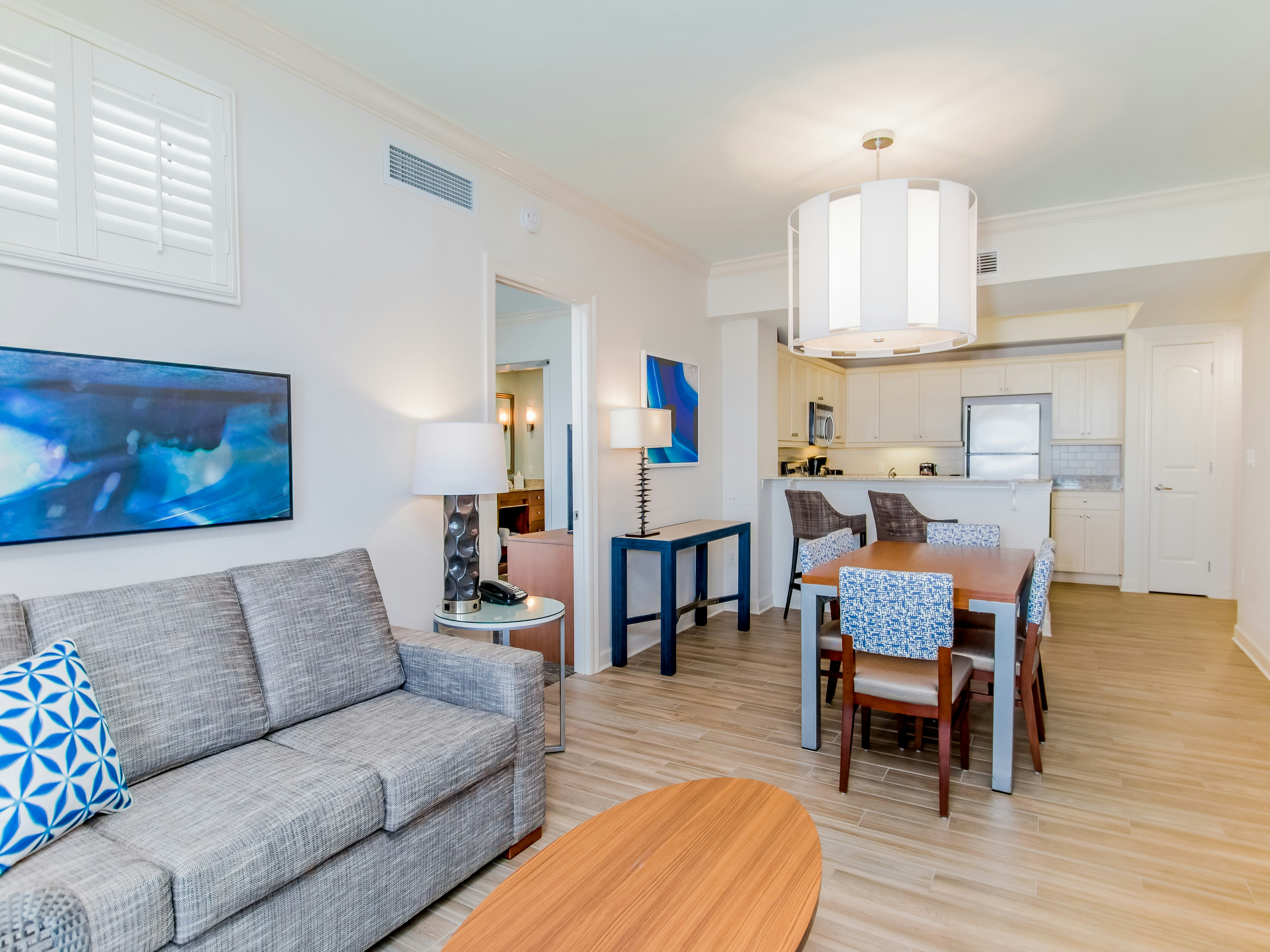 Suite, King Bed, Gulf View, Corner