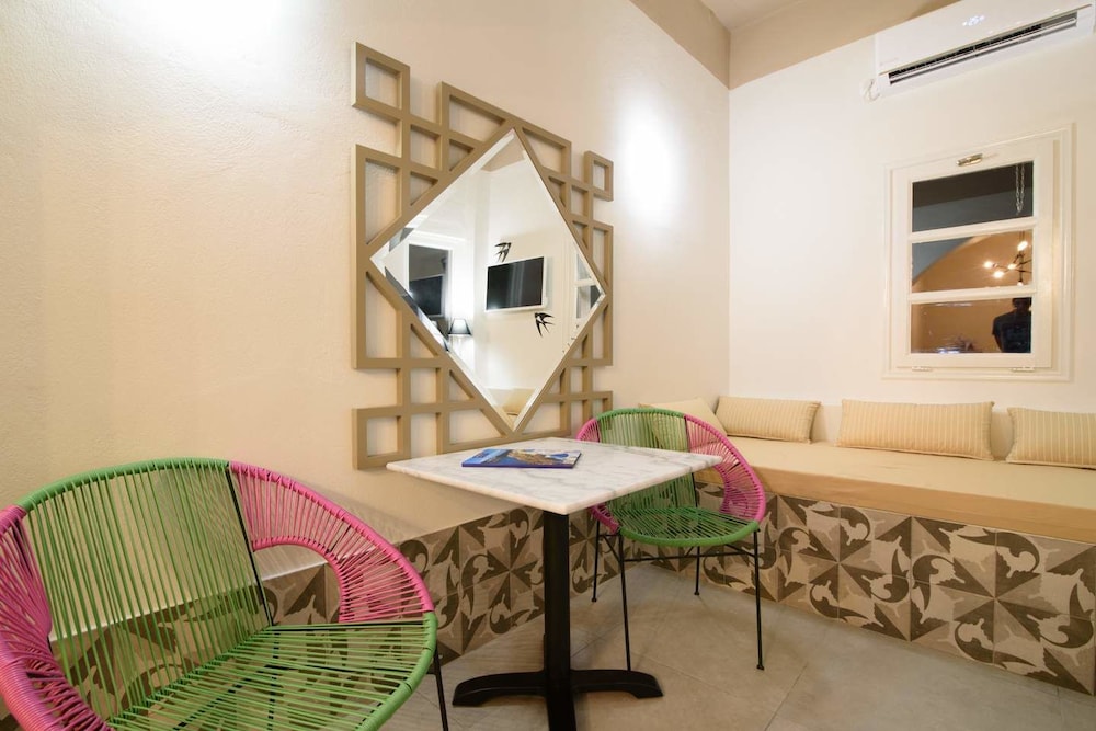 DE NAXIA SUITES 41/57