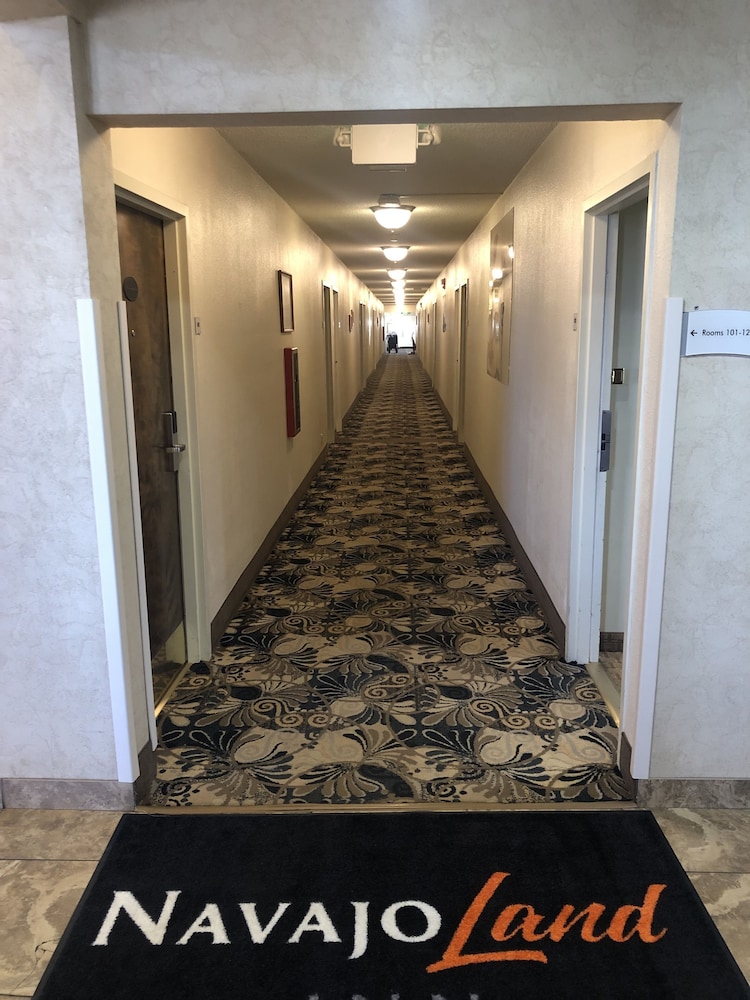 Navajoland Hotel of Tuba City 13/31