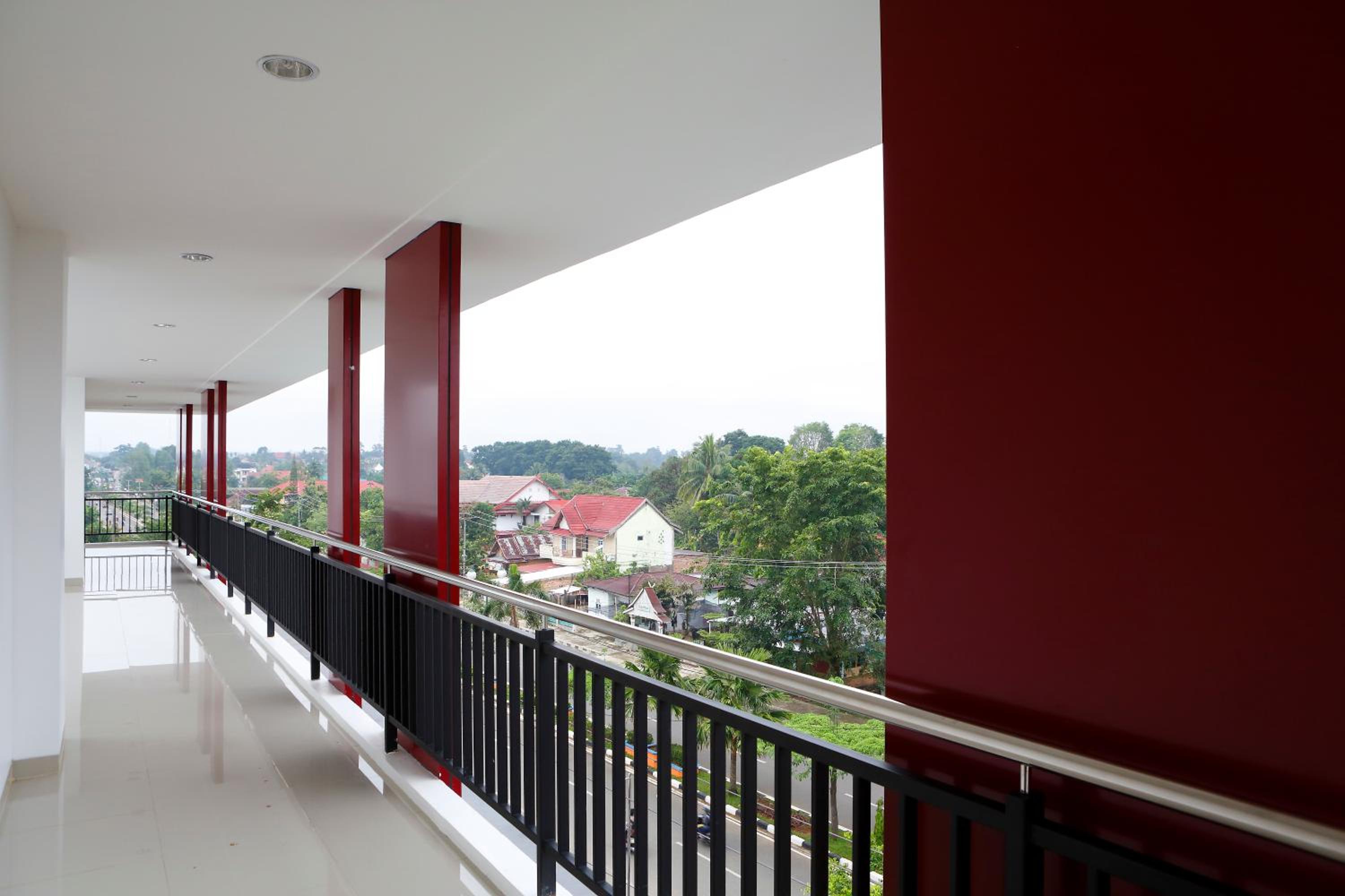 Amaris Hotel Muara Bungo Jambi 11/41