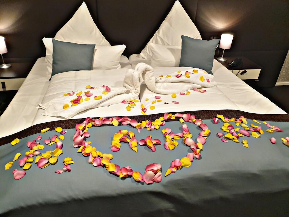 Trip Inn Conference Hotel & Suites 48/54