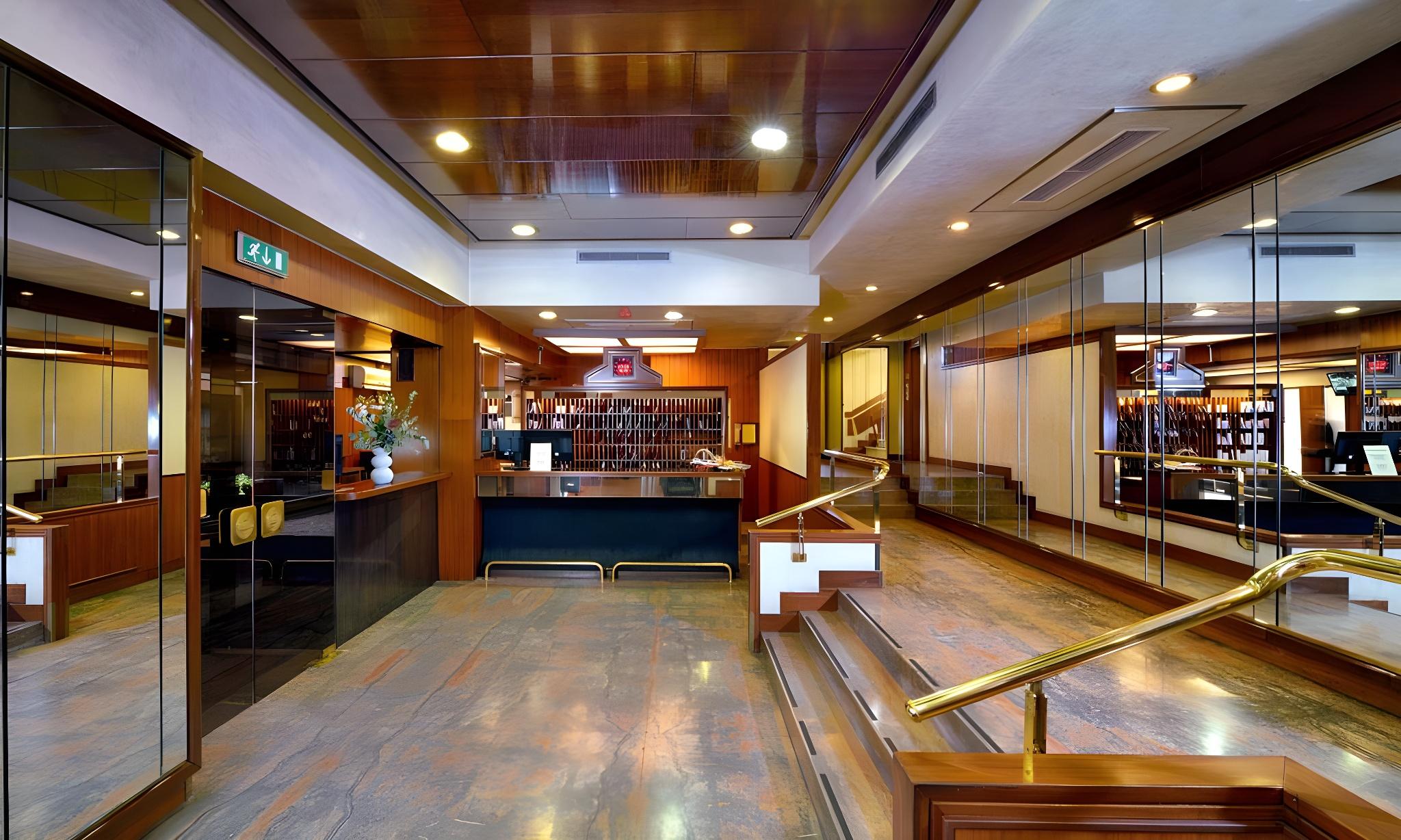 Lobby at GRAND HOTEL ELITE, BOLOGNA
