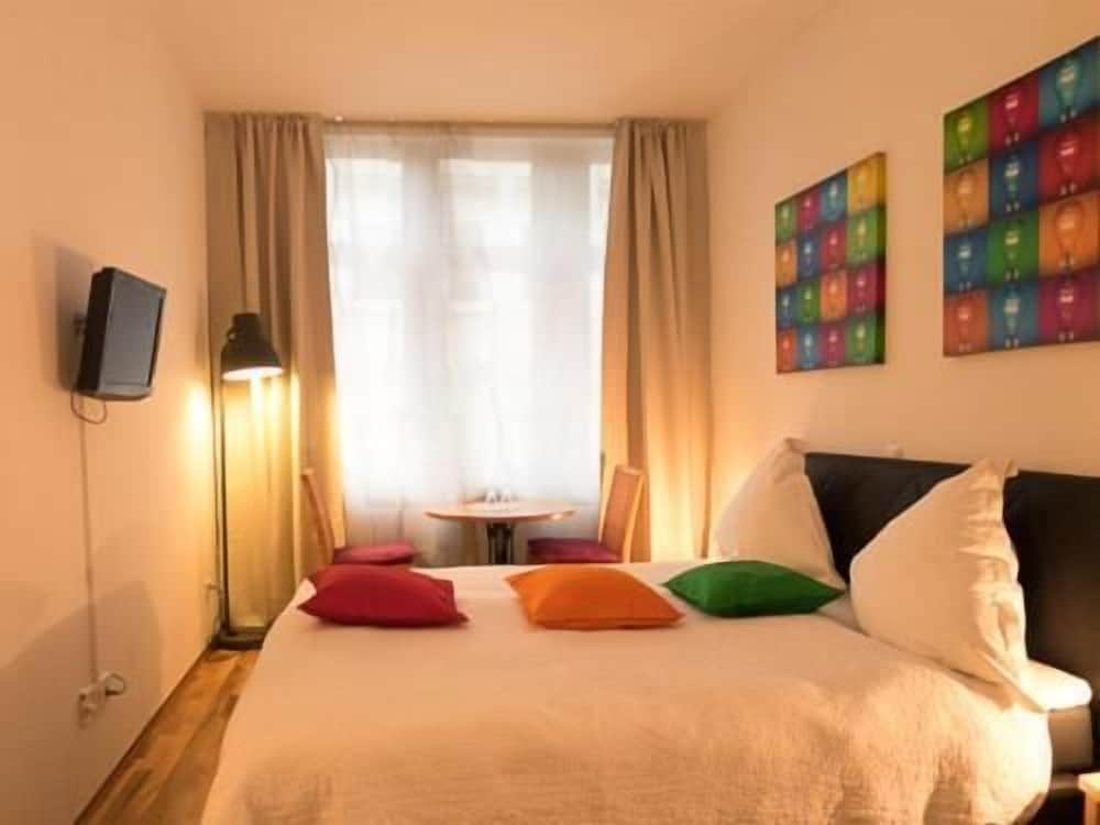 Hotel Monte Christo 17/50