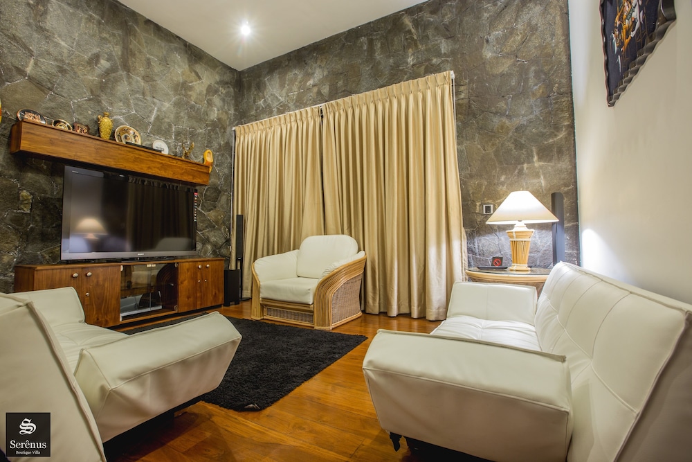 Serenus Boutique Villa 31/64
