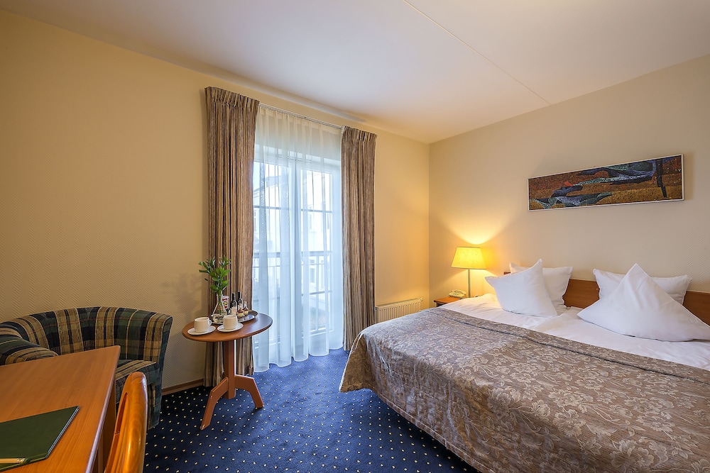 Grata by Centrum Hotels 6/47
