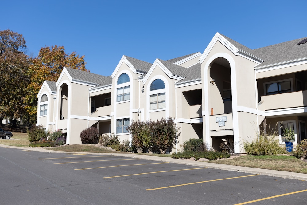 Pointe Royale Condominium Resort & Golf Course 68/81