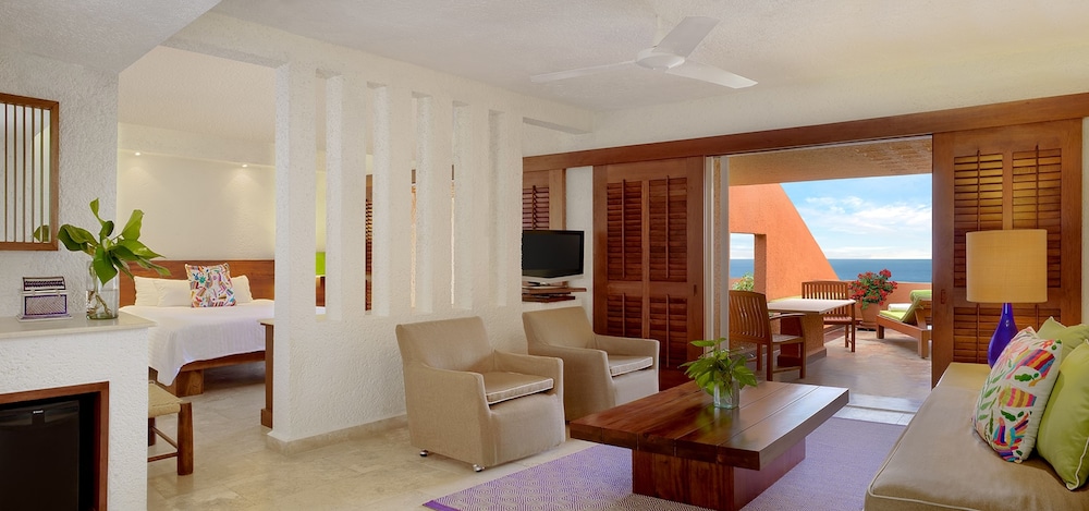 Las Brisas Ixtapa 34/74