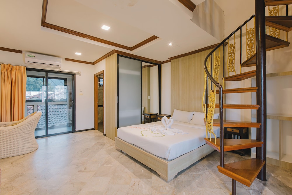 ROYAL PRINCE RESIDENCE 14/50