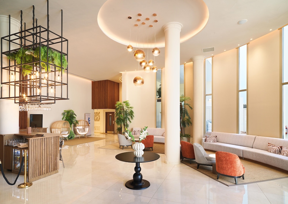 Leonardo Boutique Hotel Larnaca 48/62