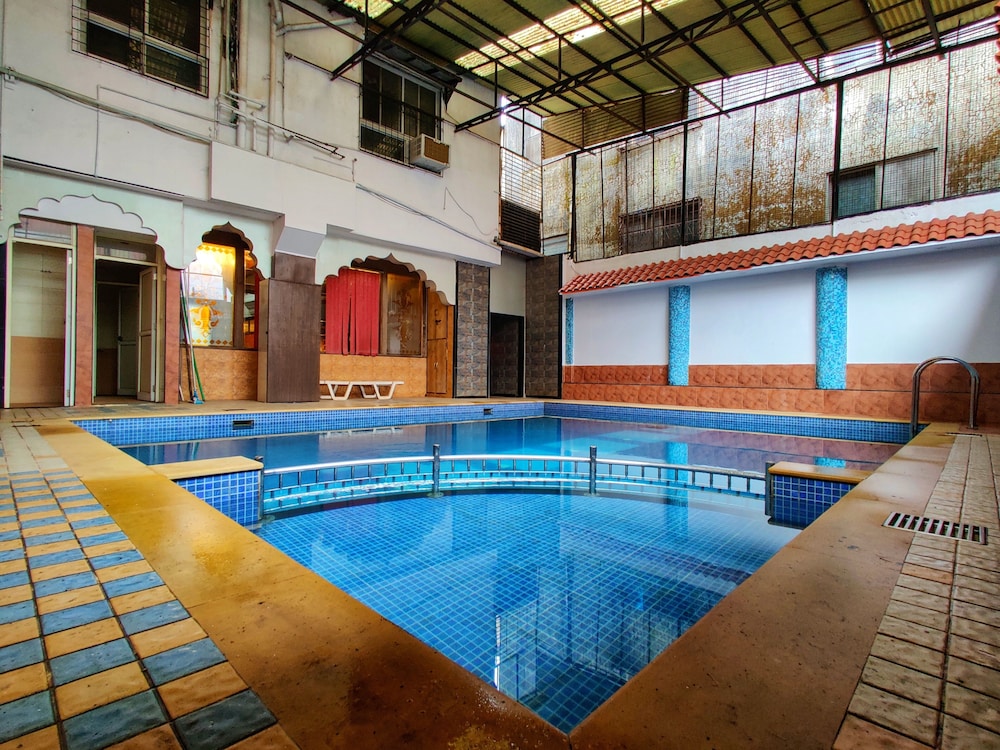 Hotel Pratap Heritage 6/50