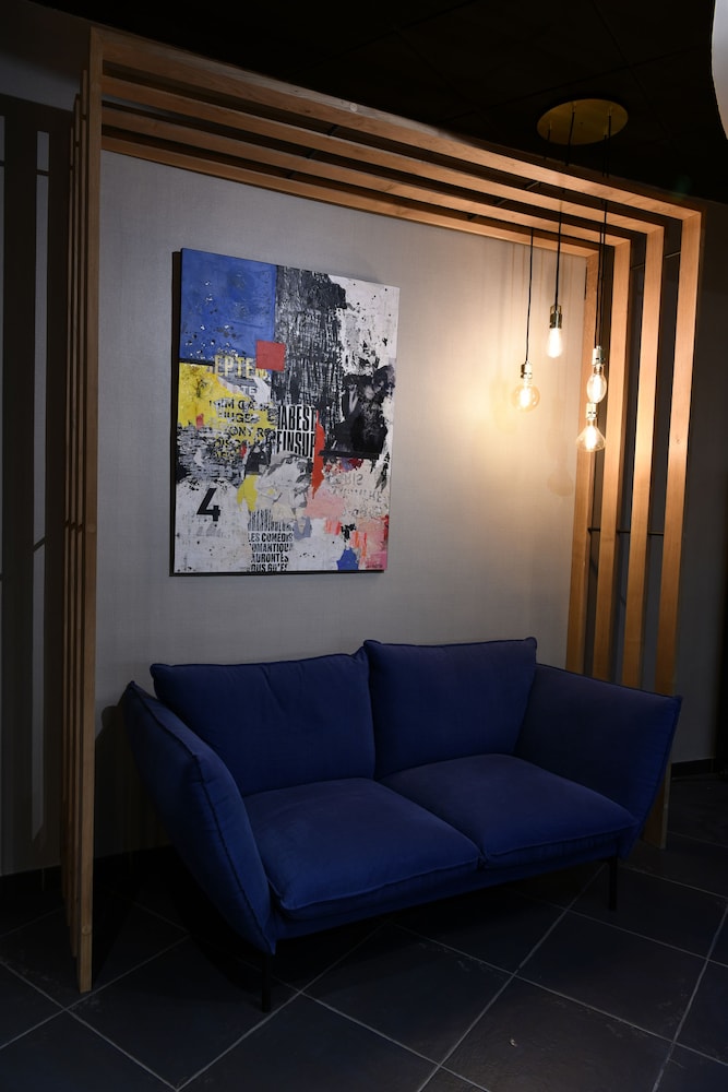 In Situ Hotel 37/50