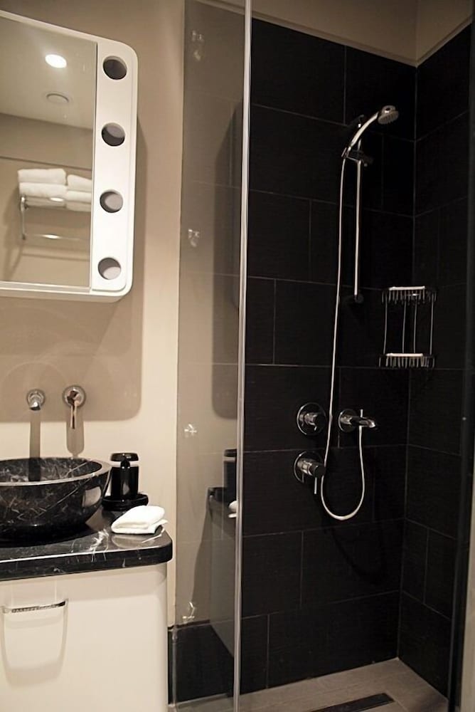 Frida Suites 53/55