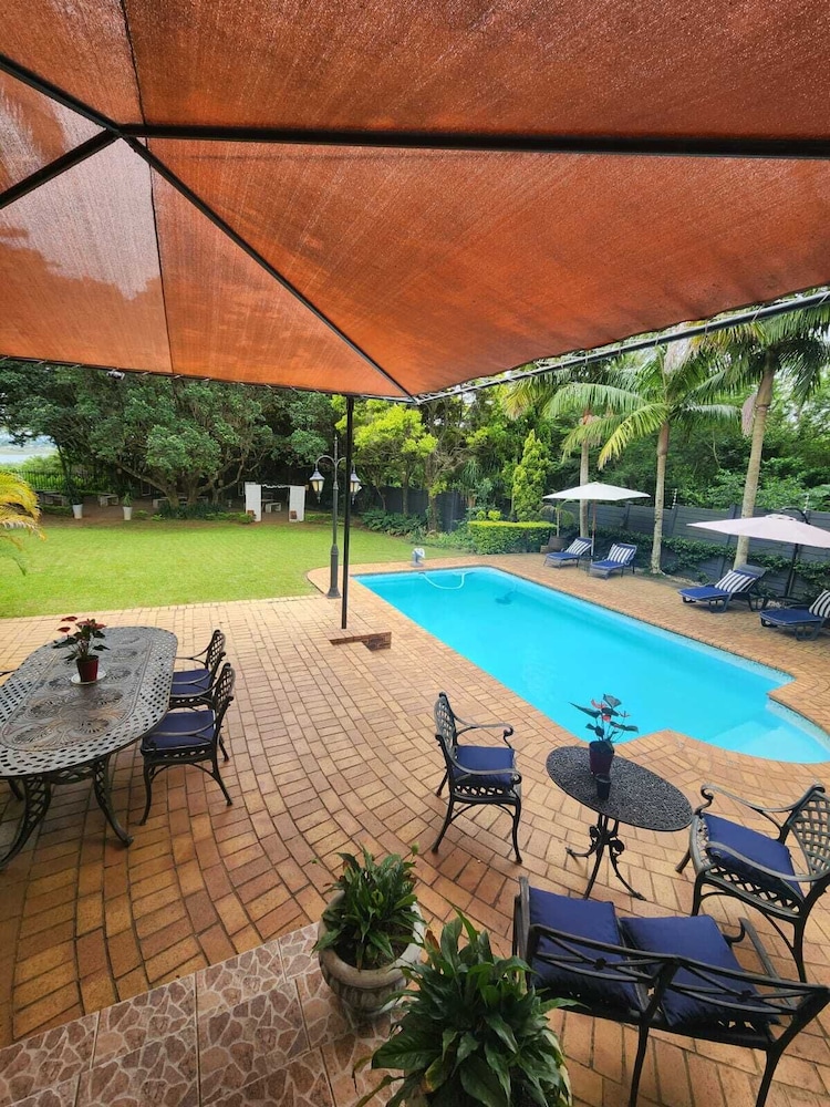 Hillton Manor Guest House 18/50
