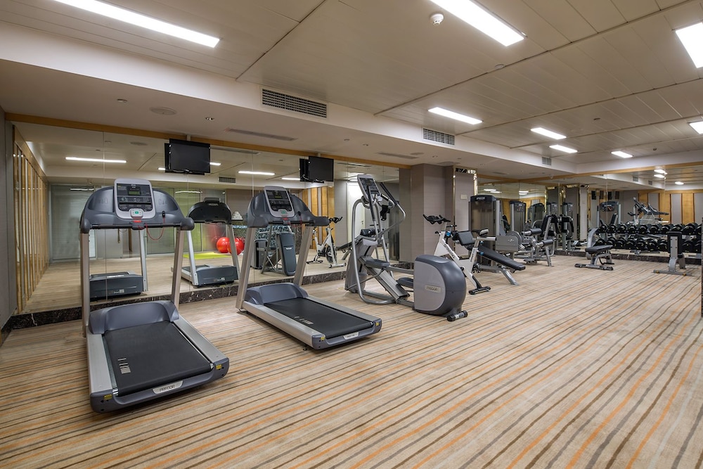 Howard Johnson by Wyndham Jinyi Hotel Chongqing 6/19