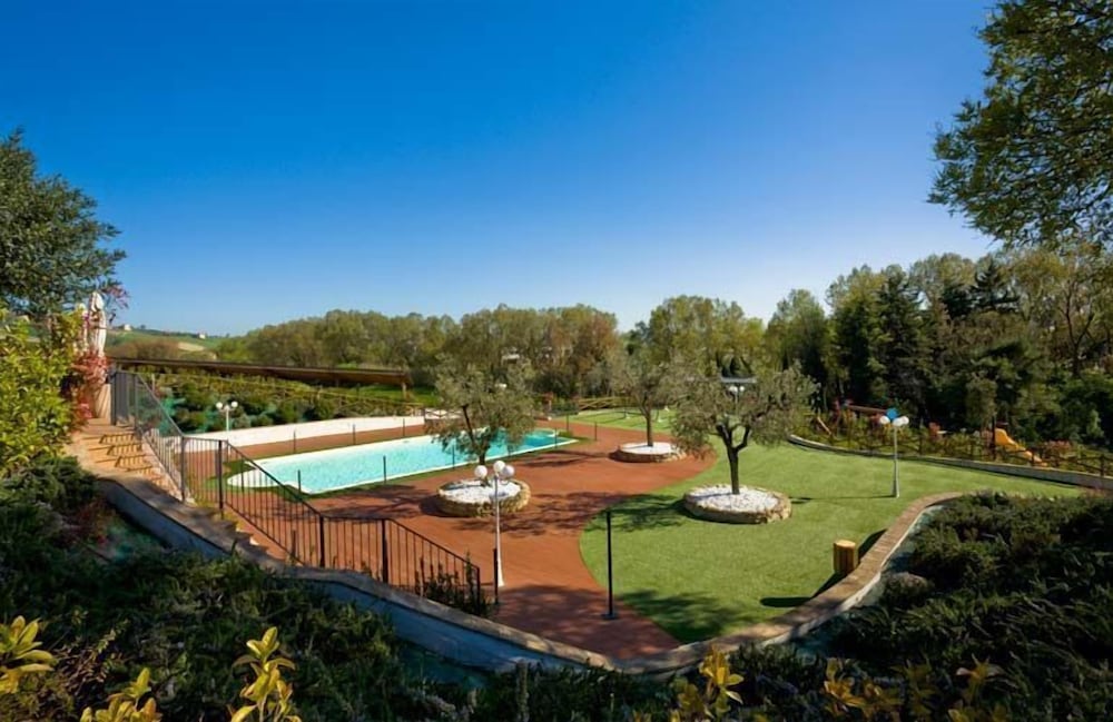 Villa Gens Camuria 15/48