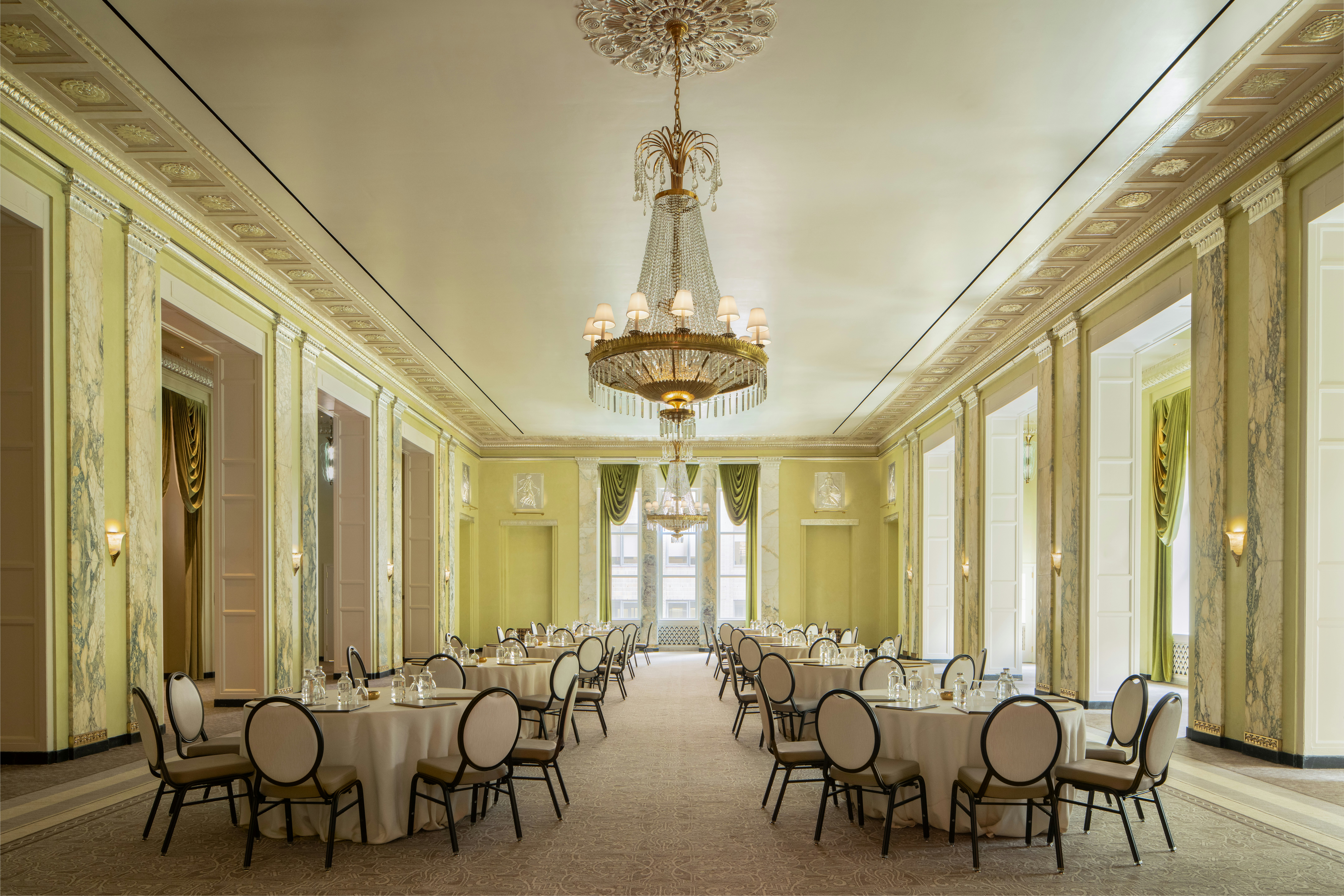 Waldorf Astoria New York 34/54