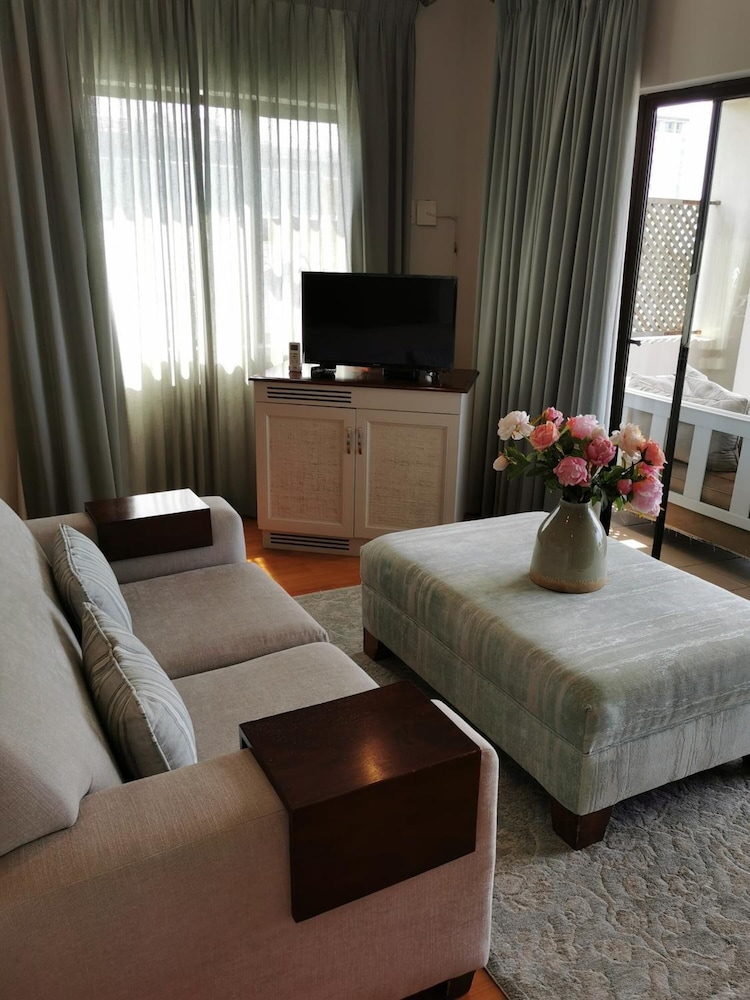 The Hamptons Guest House 21/50