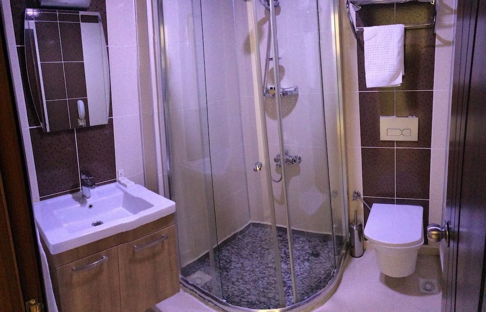 Samos Hotel 30/33