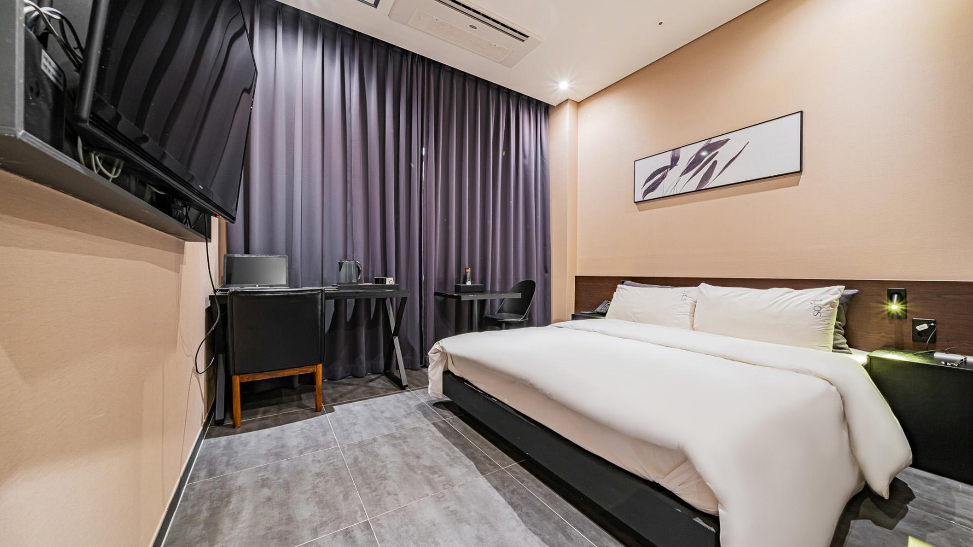 Premium, Double Bed