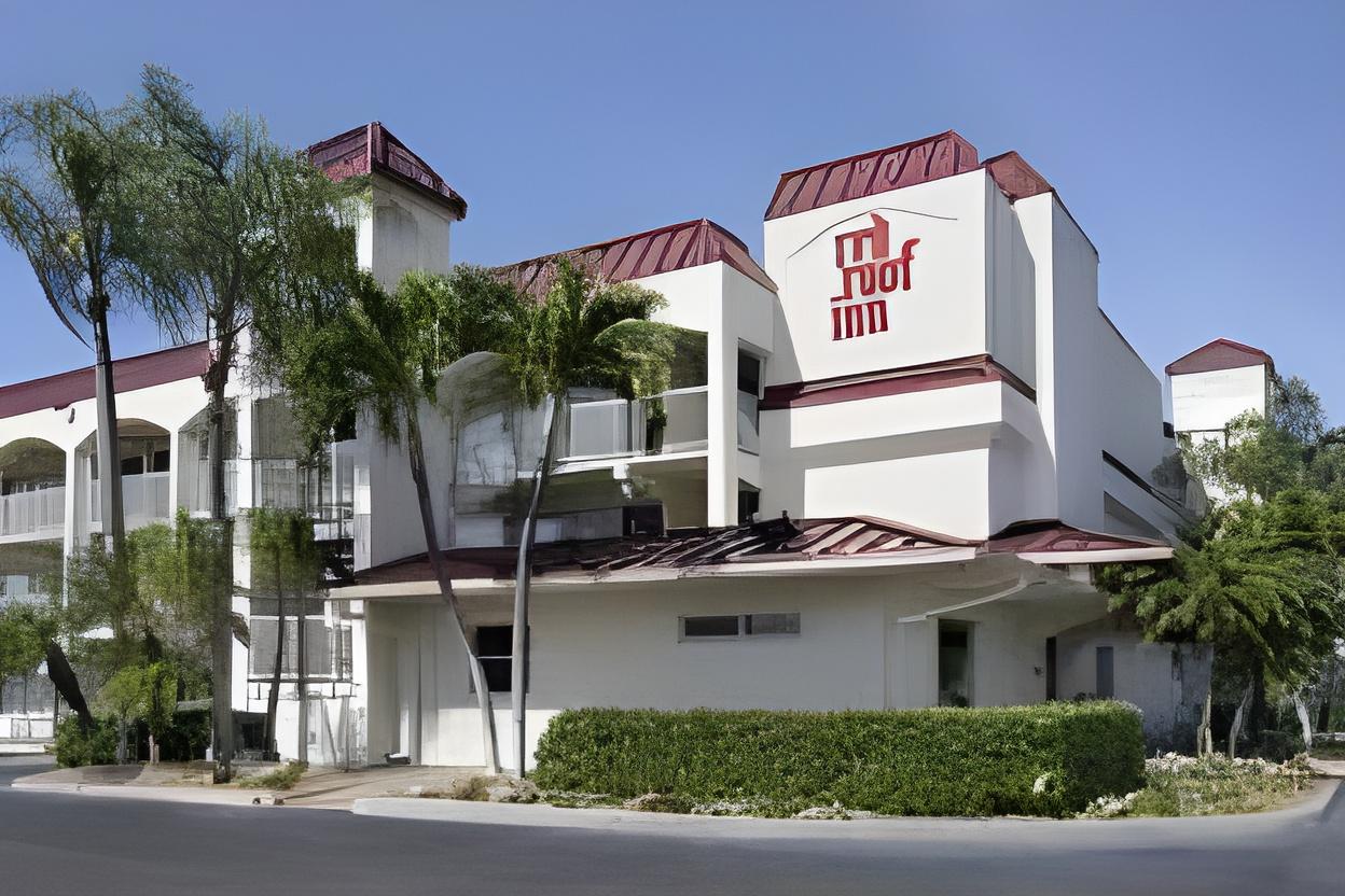 Gulfcoast Inn Naples in NAPLES - FL