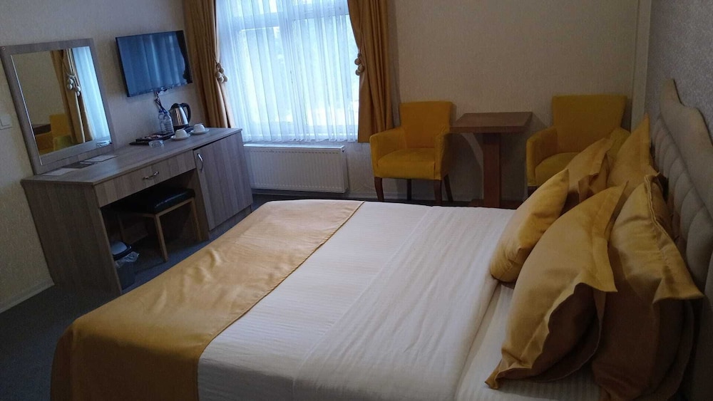 An Grand Hotel 3/39