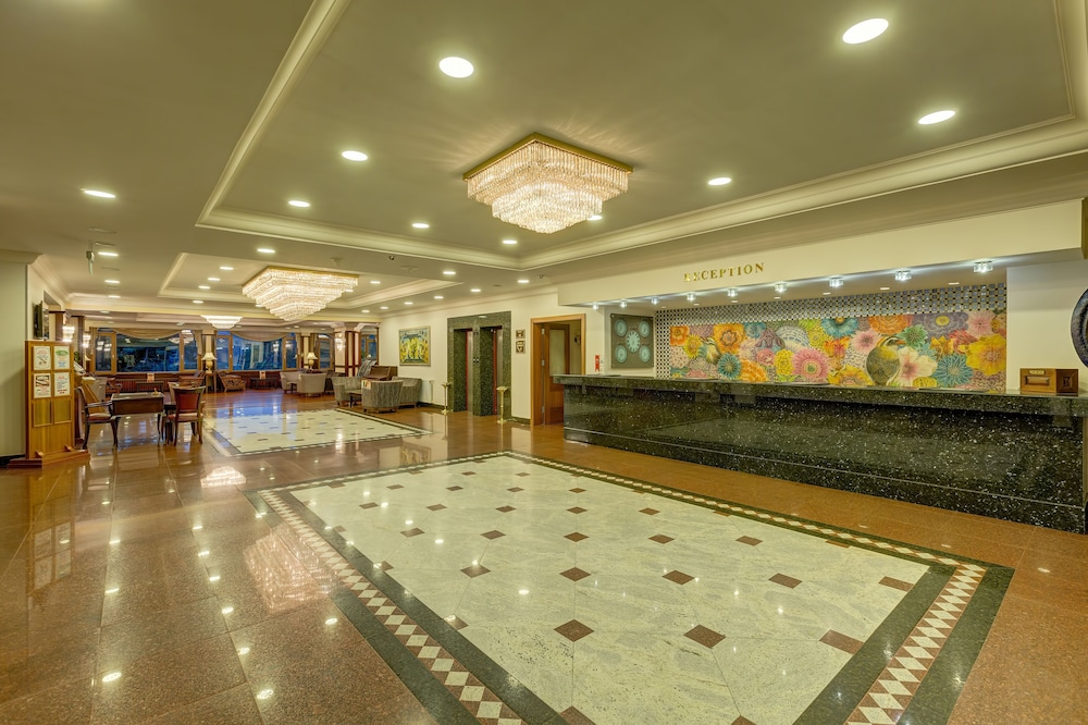 Buyuk Abant Hotel 6/50