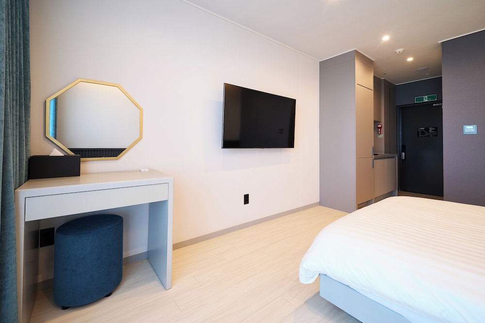 Hotel Withus Jeongdongjin 25/48