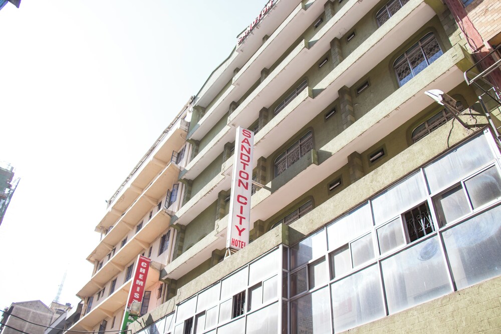 Sandton City Hotel 2/48