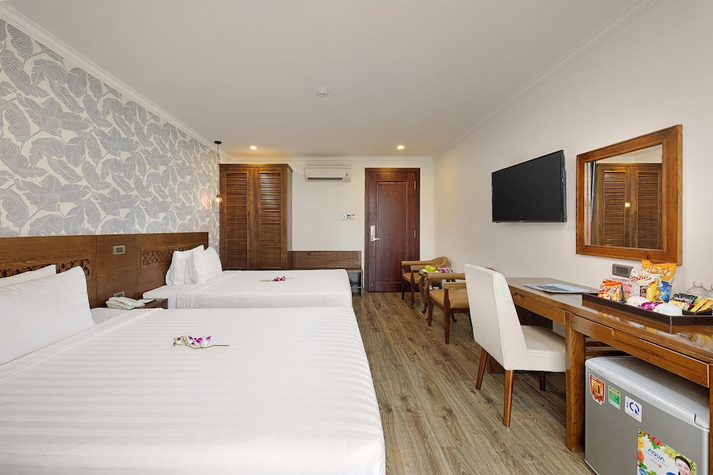 Grand Seaview Hotel 27/68