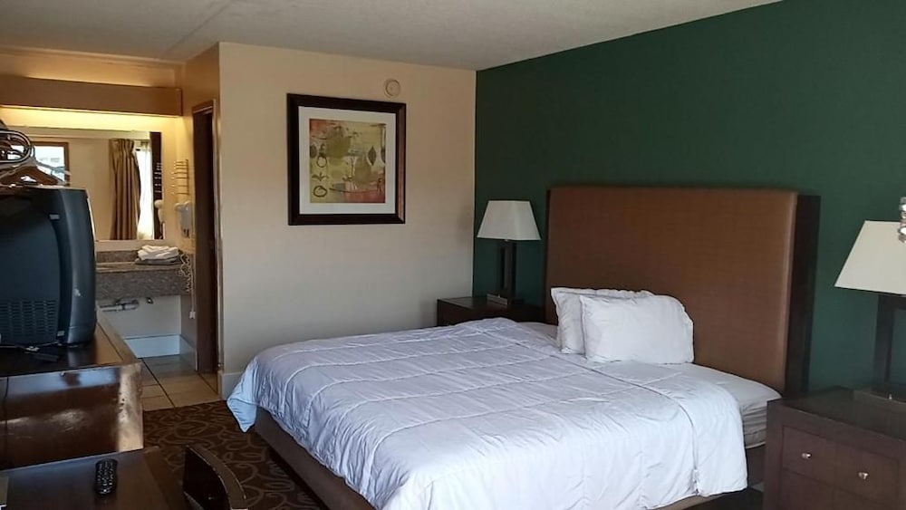Hilltop Inn 19/38