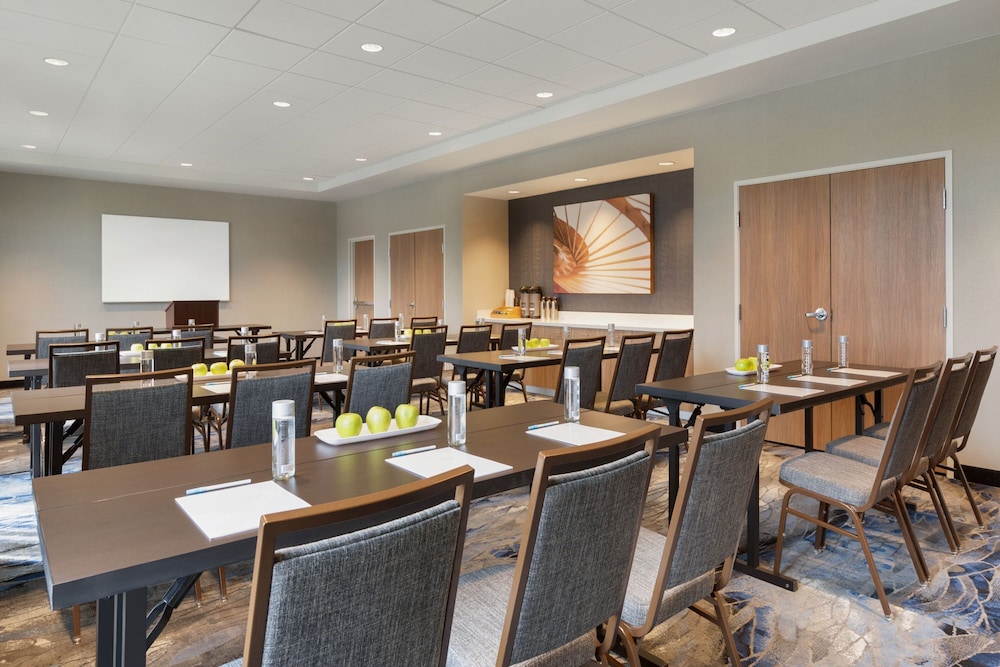 Fairfield Inn Suites Boulder Longmont 36/38