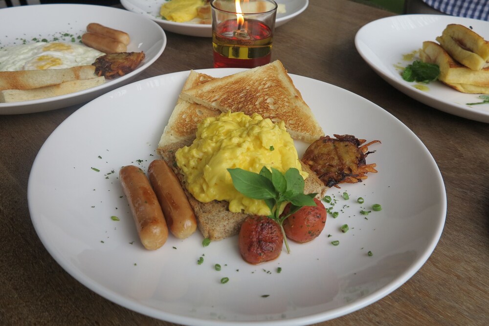 Kemangi Bed and Breakfast 11/30